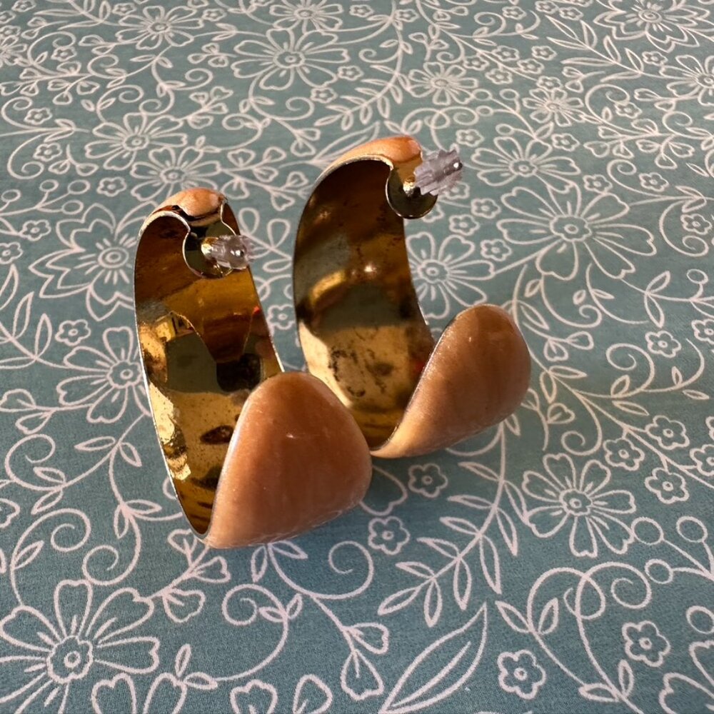 SALE - Retro - Wide, Open Hoop, Post Earrings - Gold Tone Hoops & Enamel Finish - Picture 8 of 10